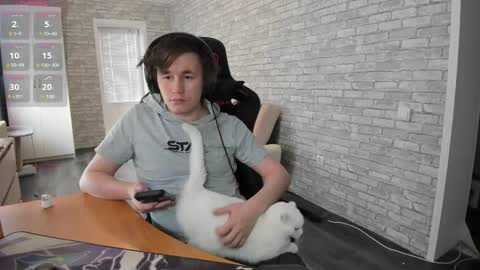 iliaskris online show from 1, 3, 2025