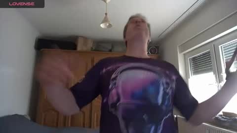 Snapshot of iliebetight chatting on 21, 4, 2026 iliebetight online show from 21, 4, 2026
