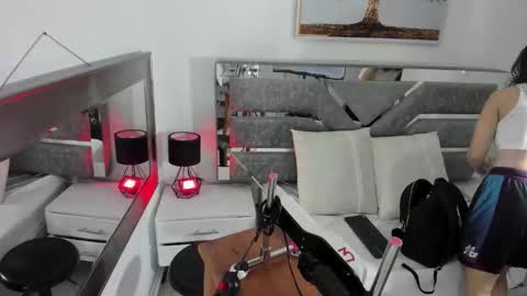 ILY   online show from 1, 11, 2025