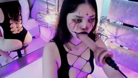 Snapshot of iliy_ chatting on 28, 6, 2026 ILY online show from 28, 6, 2026