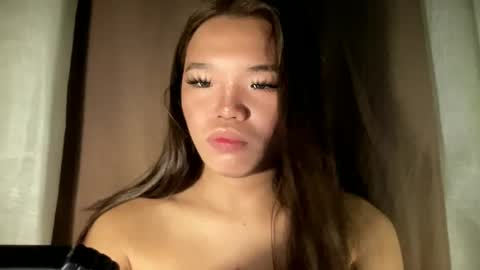 Snapshot of ill_moan_foryouxx chatting on 14, 12, 2025 QUEEN KATH online show from 14, 12, 2025