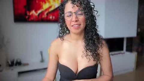 Kloe online show from 6, 4, 2026