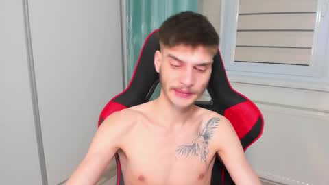 Snapshot of illusions888 chatting on 10, 3, 2025 D-Illusion online show from 10, 3, 2025