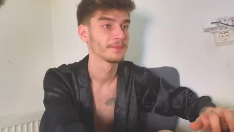 Snapshot of illusions888 chatting on 30, 10, 2025 D-Illusion online show from 30, 10, 2025