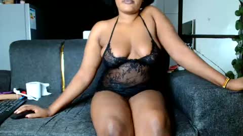 Snapshot of ilovewhitecocksalot chatting on 8, 7, 2026 Sandrah online show from 8, 7, 2026