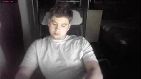 iloveyoutoo2000 online show from 30, 11, 2025