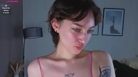Snapshot of iluminadangoun chatting on 13, 6, 2026 Hello everyone Im Lily online show from 13, 6, 2026