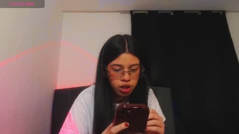 Snapshot of ily_bea chatting on 20, 1, 2025 Ily Bea online show from 20, 1, 2025