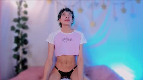 Snapshot of im_alejo chatting on 25, 10, 2025 Alejo independent model online show from 25, 10, 2025