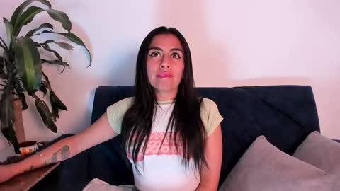 Snapshot of im_amber_ chatting on 27, 10, 2025 amber online show from 27, 10, 2025