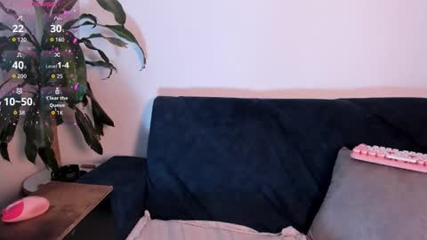 Snapshot of im_amber_ chatting on 30, 10, 2025 amber online show from 30, 10, 2025