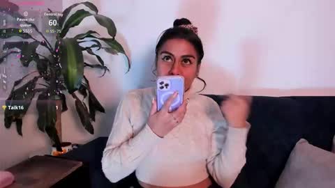 Snapshot of im_amber_ chatting on 6, 11, 2025 amber online show from 6, 11, 2025