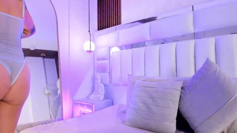 Kazumi online show from 9, 9, 2025