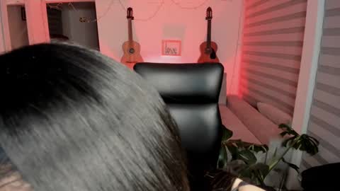 Snapshot of im_mariana chatting on 2, 10, 2025 im_mariana online show from 2, 10, 2025