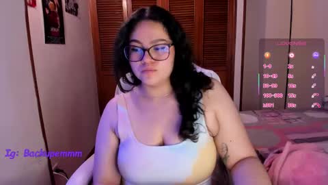 Snapshot of im_meii chatting on 19, 11, 2025 mei mei uwu online show from 19, 11, 2025