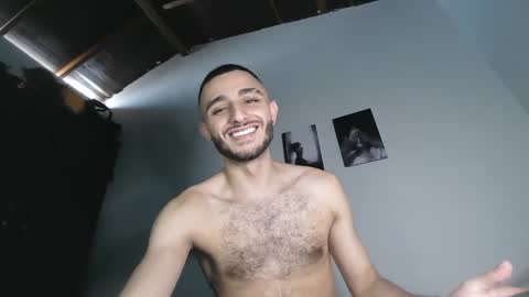 Snapshot of im_paul_ chatting on 8, 3, 2025 Paul online show from 8, 3, 2025