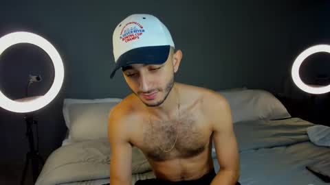 Snapshot of im_paul_ chatting on 8, 10, 2025 Paul online show from 8, 10, 2025