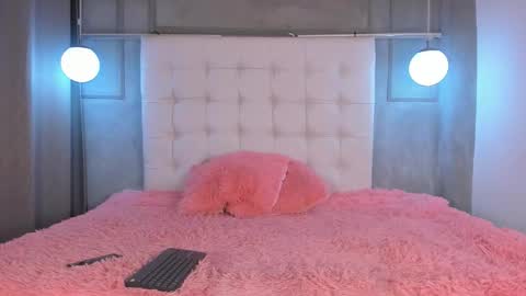 im tiffany  online show from 5, 2, 2026