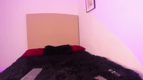 im tiffany  online show from 18, 2, 2026