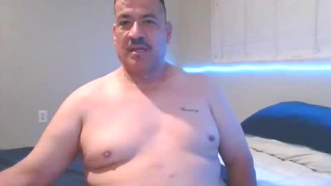 Snapshot of imbackmandosuknw chatting on 11, 11, 2025 imbackmandosuknw online show from 11, 11, 2025