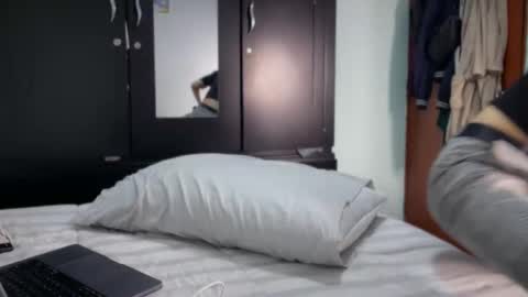 Colton Alvin Independent model online show from 2, 10, 2025