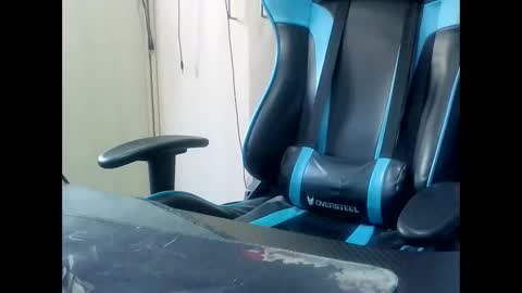imlovesexmachine69 online show from 27, 5, 2026