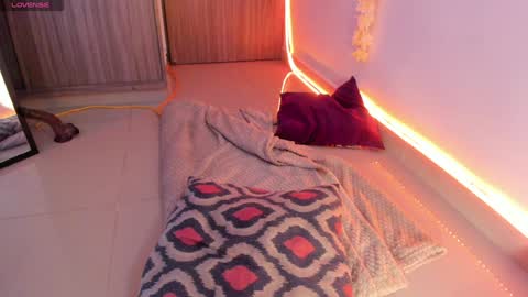 mia ---------  COL TIME online show from 11, 12, 2024