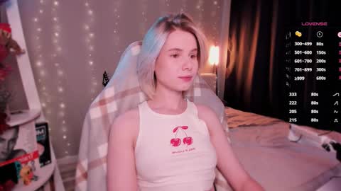 Snapshot of imnotmia chatting on 2, 11, 2025 Mia online show from 2, 11, 2025