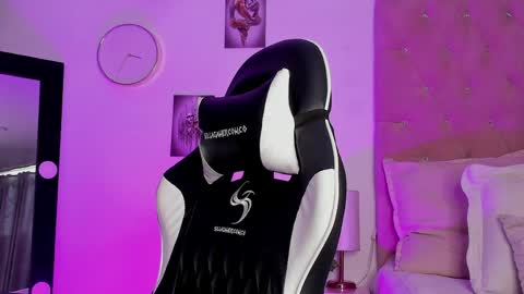 Snapshot of imtami04 chatting on 5, 4, 2026 imtami04 online show from 5, 4, 2026