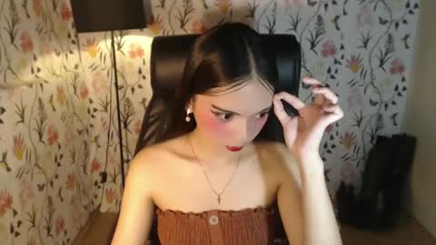 Snapshot of imyourlegalbaby chatting on 4, 2, 2025 Aki online show from 4, 2, 2025