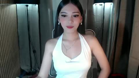 Snapshot of imyourlegalbaby chatting on 8, 10, 2025 Aki online show from 8, 10, 2025