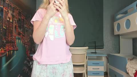 Masha online show from 7, 4, 2026