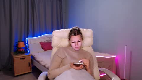 incredible_ariela online show from 11, 12, 2024