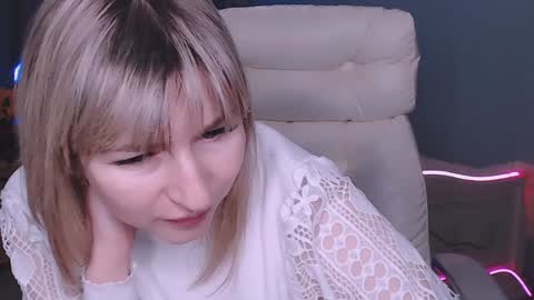 incredible_ariela online show from 18, 12, 2024