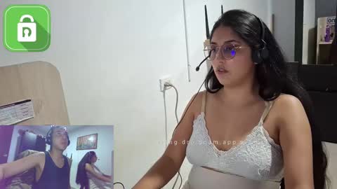 Snapshot of incubus2sucubus chatting on 28, 1, 2025 incubus2sucubus online show from 28, 1, 2025