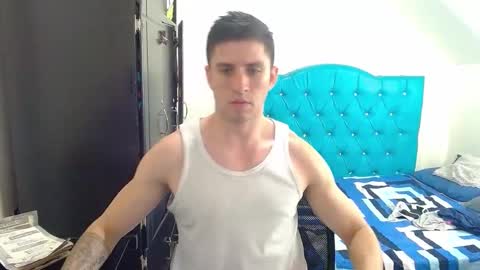 Snapshot of incubus_couple1 chatting on 3, 2, 2025 incubus_couple1 online show from 3, 2, 2025