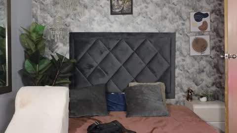 Snapshot of indi_rave chatting on 18, 11, 2025 INDI online show from 18, 11, 2025