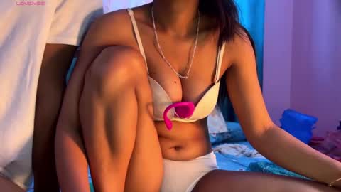 Snapshot of indian_couple247 chatting on 7, 11, 2025 new indian couple online show from 7, 11, 2025