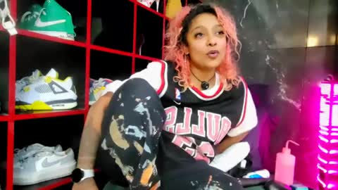 Nikki online show from 15, 5, 2026
