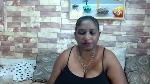 Snapshot of indianblue3 chatting on 5, 12, 2024 tracy online show from 5, 12, 2024
