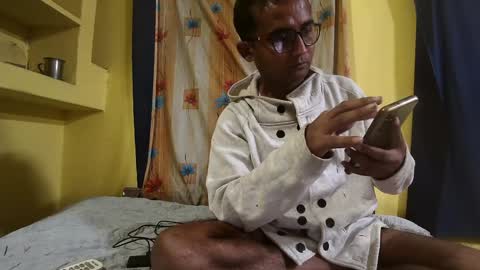 Snapshot of indiancumking chatting on 21, 12, 2024 inindiancumking online show from 21, 12, 2024