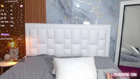 Snapshot of indiancutiie chatting on 8, 1, 2025 LITTLE AINHOA online show from 8, 1, 2025