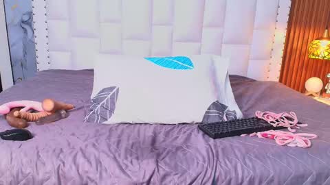 Snapshot of indiancutiie chatting on 21, 2, 2025 LITTLE AINHOA online show from 21, 2, 2025