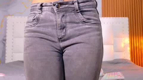 Snapshot of indiancutiie chatting on 16, 9, 2025 LITTLE AINHOA online show from 16, 9, 2025