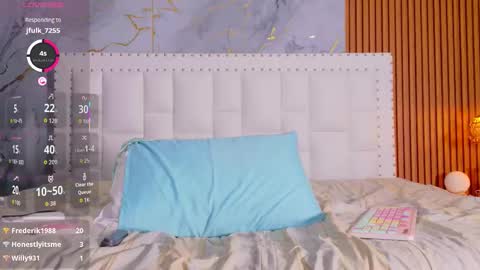 Snapshot of indiancutiie chatting on 15, 10, 2025 LITTLE AINHOA online show from 15, 10, 2025