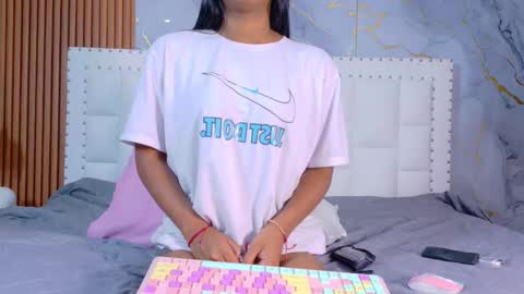 LITTLE AINHOA  online show from 8, 1, 2026