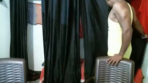 Snapshot of indiandesiguys2023 chatting on 10, 10, 2025 indian guys for you online show from 10, 10, 2025