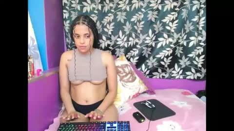 Snapshot of indianmaxine07 chatting on 9, 10, 2025 indianmaxine07 online show from 9, 10, 2025