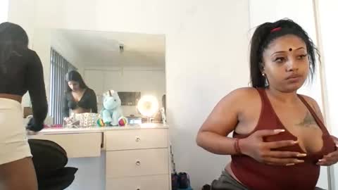 Snapshot of indianpandora chatting on 28, 10, 2025 indianpandora online show from 28, 10, 2025