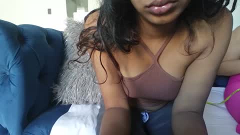 Snapshot of indianpandora chatting on 5, 12, 2025 indianpandora online show from 5, 12, 2025